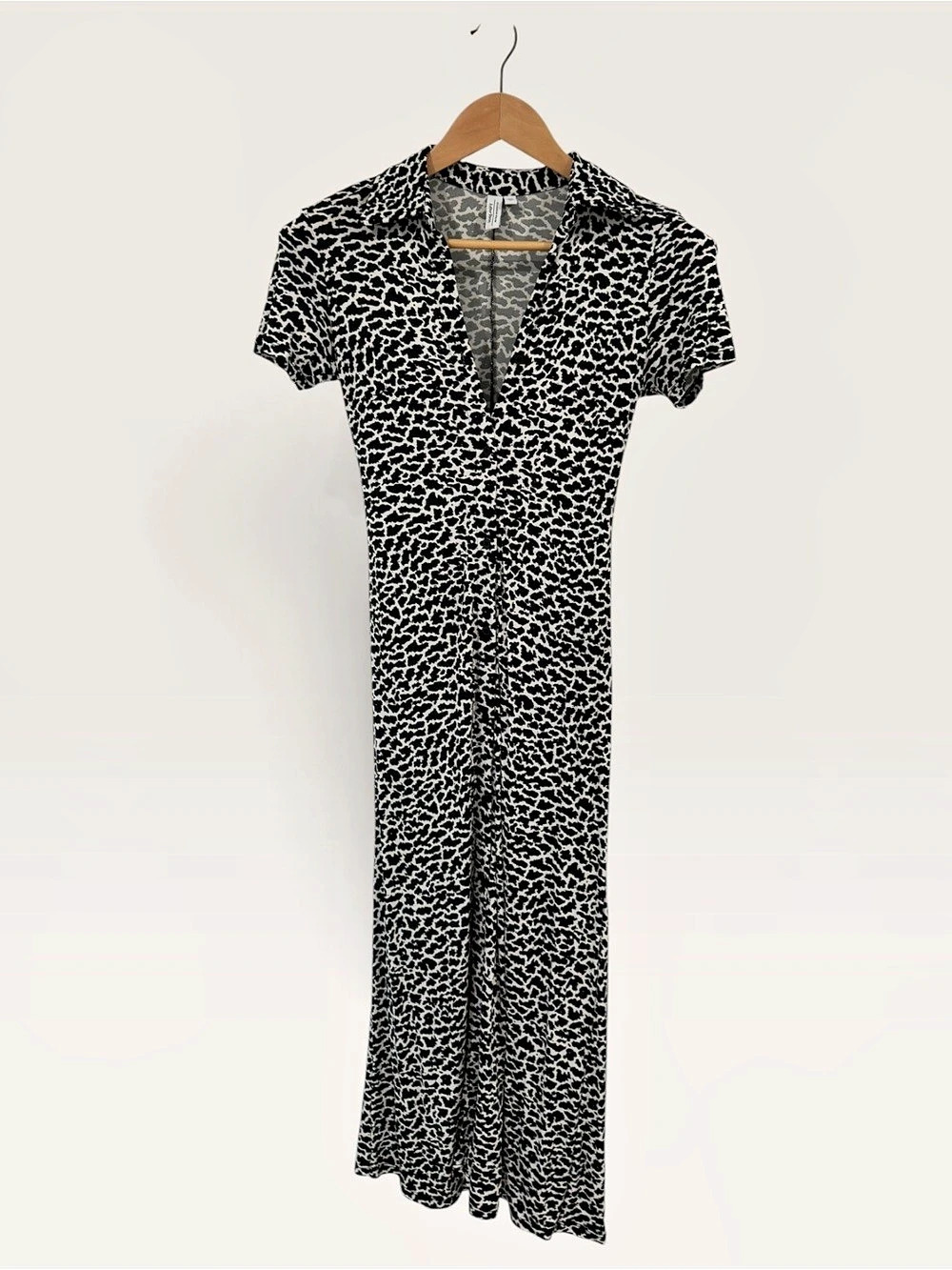 & Other Stories / Stockholm Atelier
 Animal Print Maxi Dress Size XS Like New